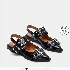 Steve Madden Black Buckle Flats